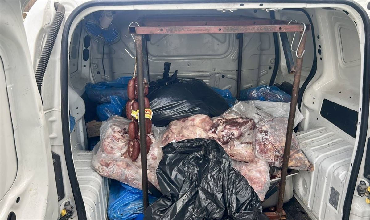 Kırşehir'de 340 kilo bozulmuş kırmızı ve beyaz et ele geçirildi