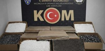 Kırşehir'de 90 bin dolu makaron ele geçirildi, 1 zanlı yakalandı