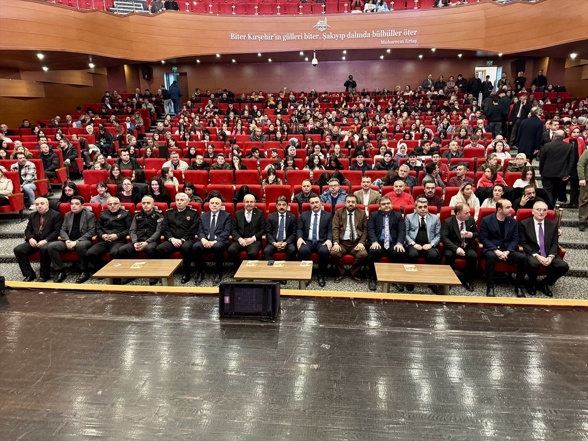 Kırşehir'de İstiklal Marşı'nın Kabulü ve Mehmet Akif Ersoy'u Anma Günü programı düzenlendi