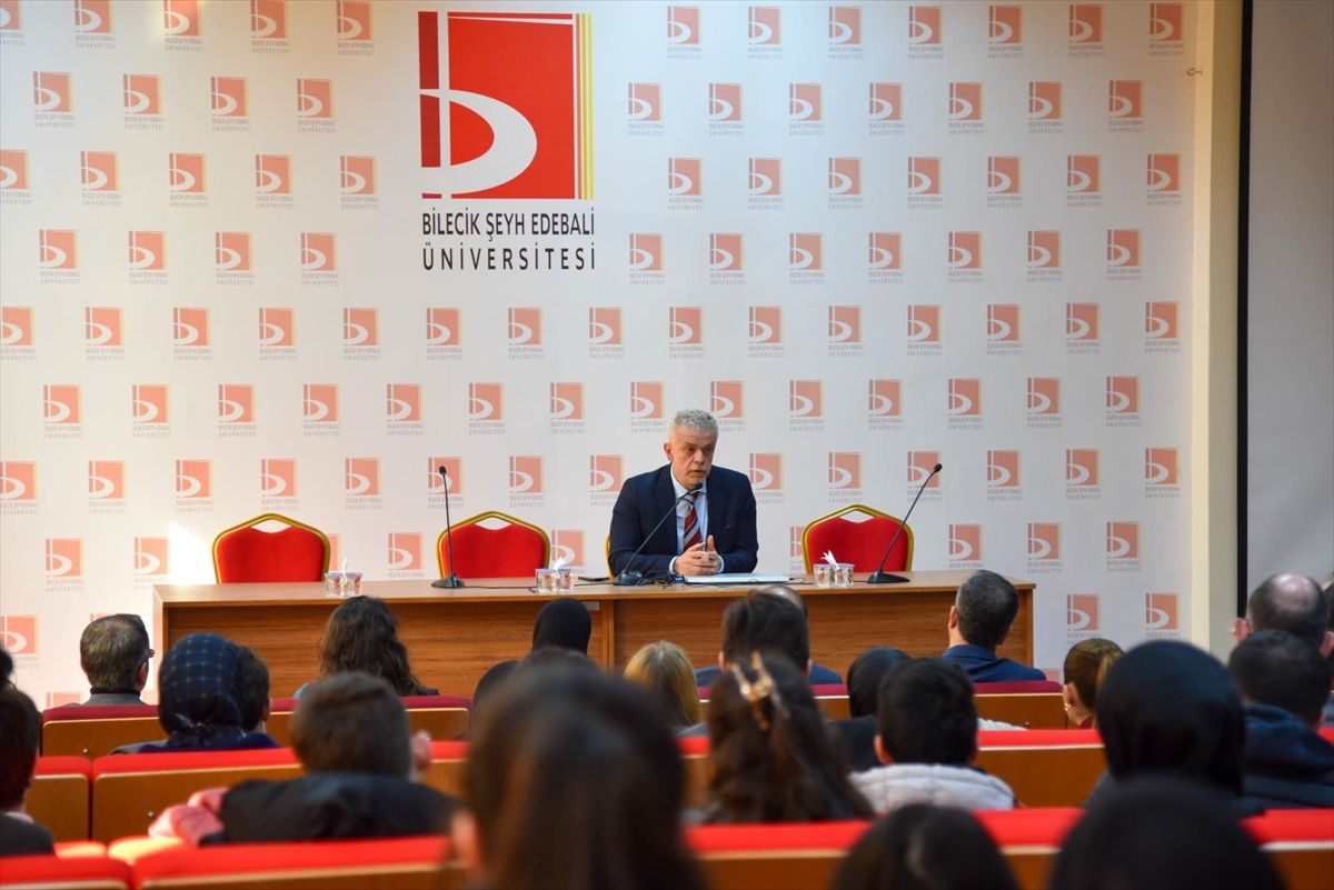 KKTC Ankara Büyükelçisi Korukoğlu, Bilecik'te seminer verdi