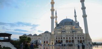 KKTC'de bayram namazı kılındı