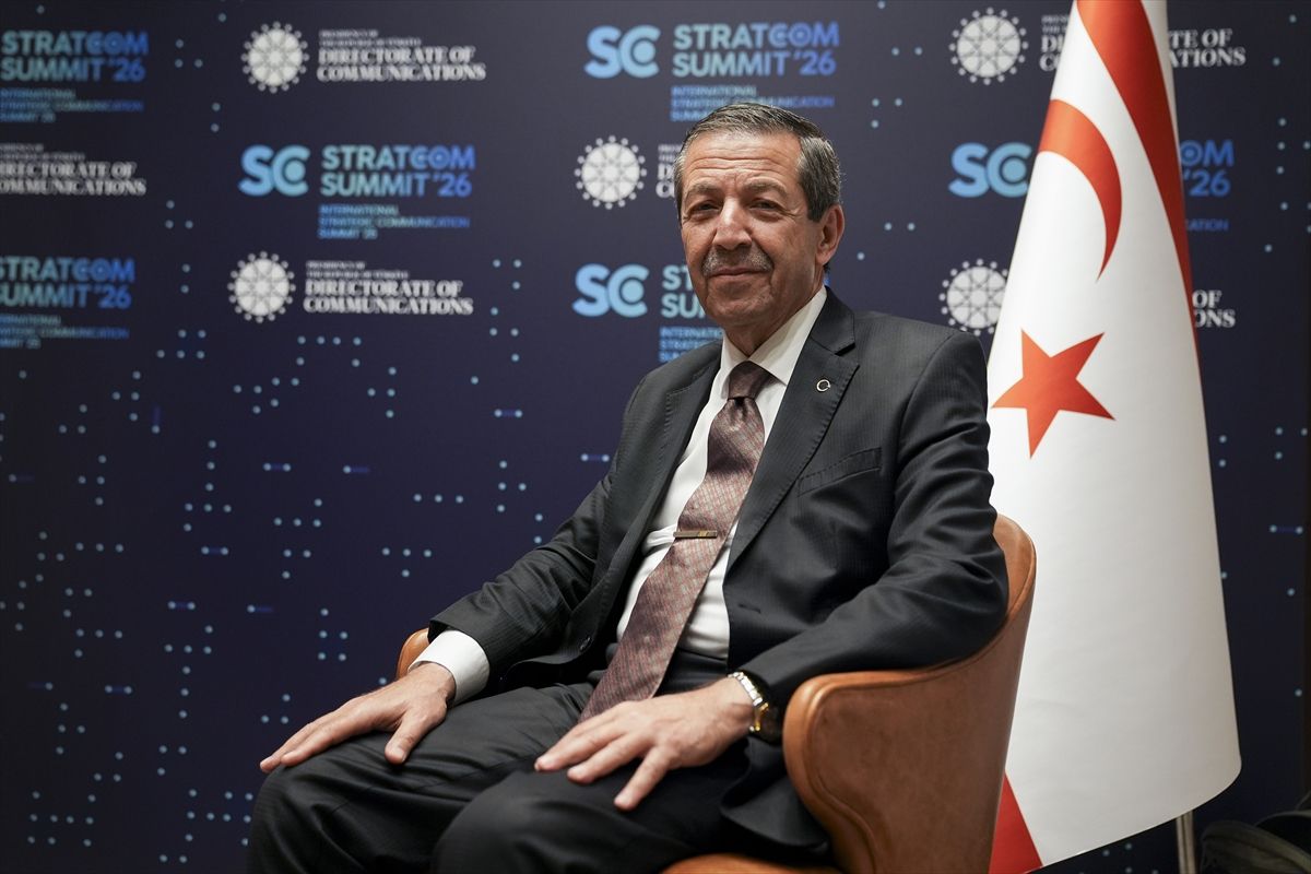 KKTC Dışişleri Bakanı Tahsin Ertuğruloğlu, GKRY'nin NATO üyeliği girişimlerini "rüya" olarak nitelendirdi ...