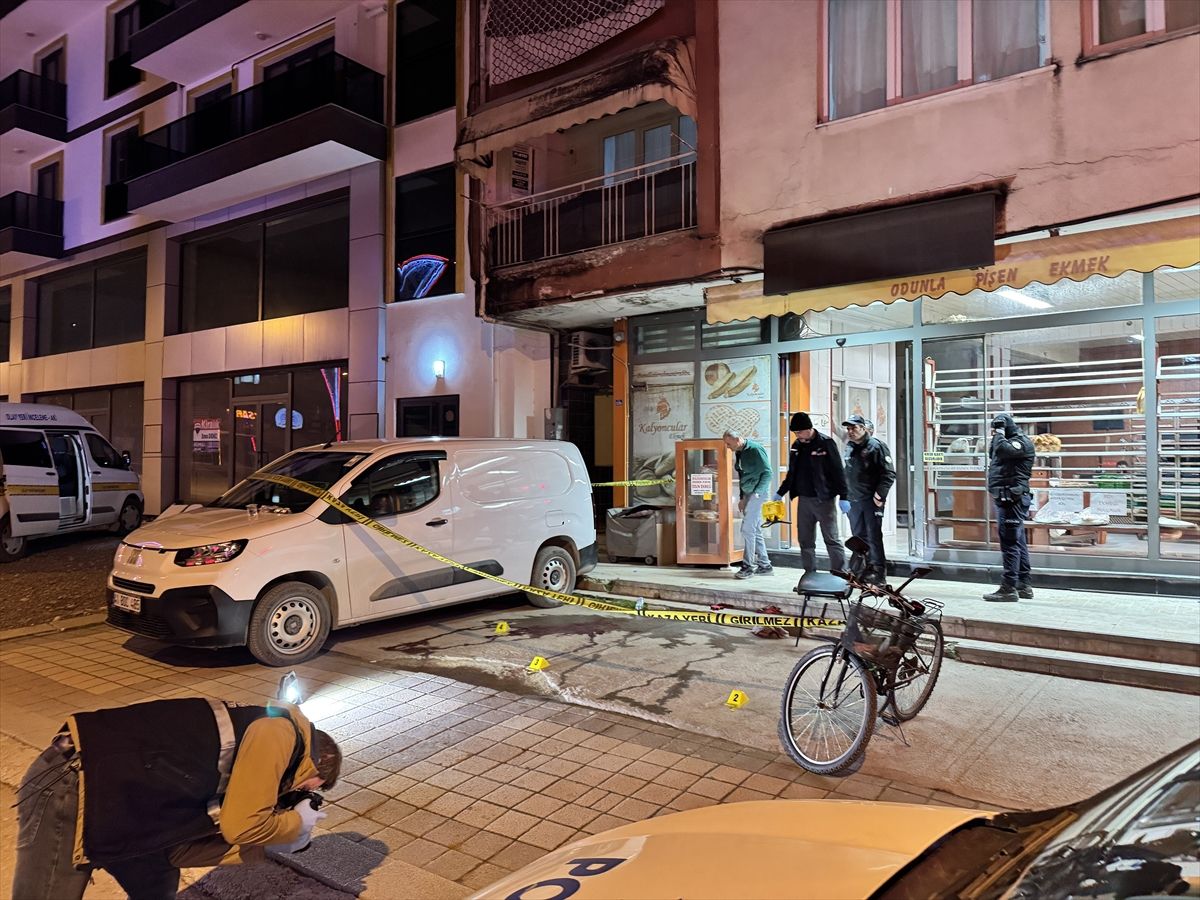 Kocaeli'de fırında silahlı saldırıya uğrayan kişi yaralandı