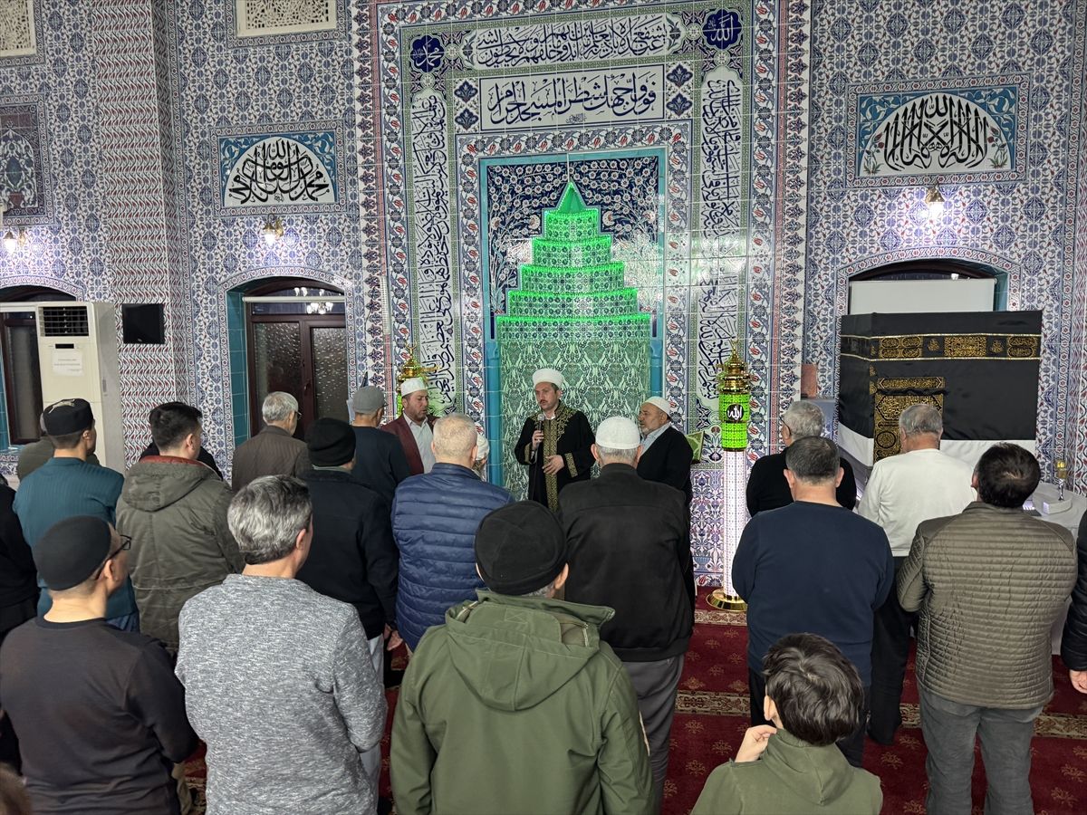 Konya, Afyonkarahisar, Aksaray ve Karaman'da Kadir Gecesi idrak edildi