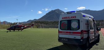 Konya'da cuma namazında kalp krizi geçiren kişi hava ambulansıyla hastaneye kaldırıldı