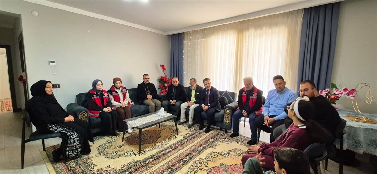 Konya'da huzurevi sakinleri yardımlarını Gazzeli aileye bağışladı
