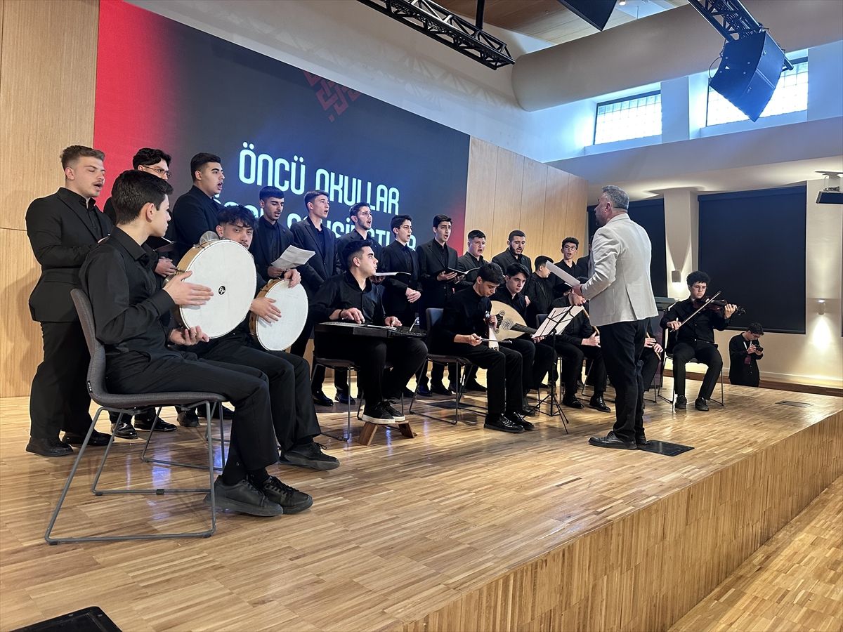 Konya'da "Öncü Okullar Öncü Şahsiyetler" programı başladı