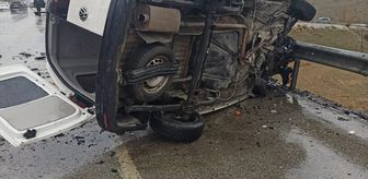 Konya'da otomobille hafif ticari aracın çarpıştığı kazada 2 kişi öldü, 4 kişi yaralandı