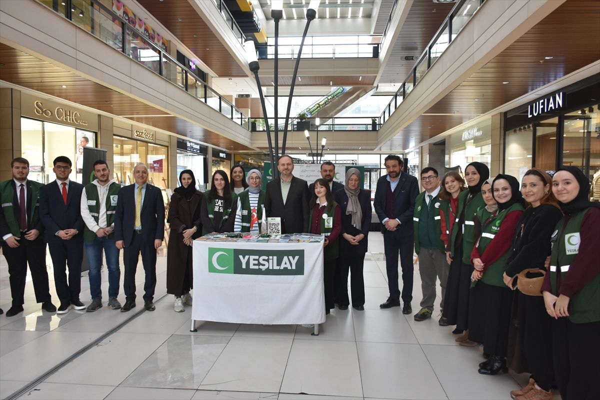 Konya'da YEDAM danışanlarının yaptığı resimler sergilendi