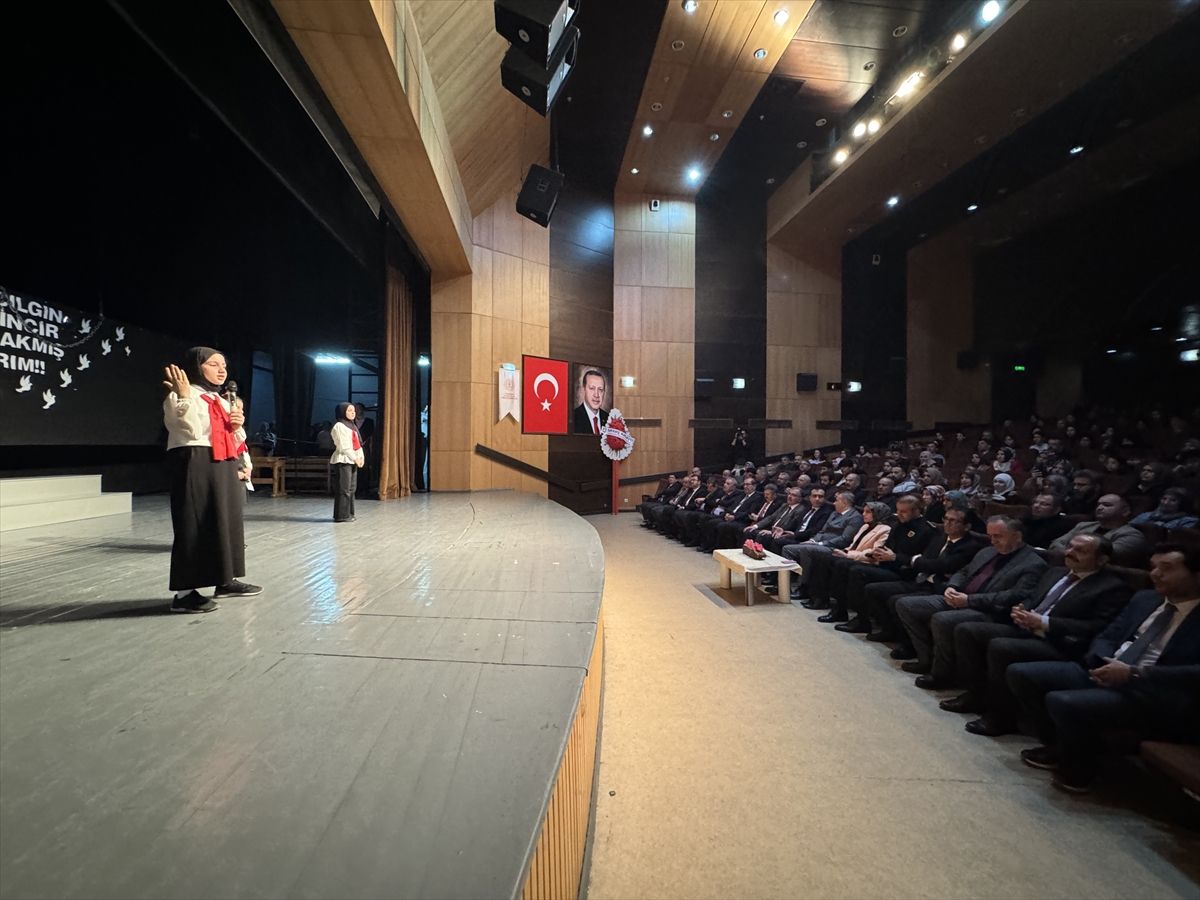 Konya ve çevre illerde İstiklal Marşı'nın Kabulü ve Mehmet Akif Ersoy'u anma programları yapıldı