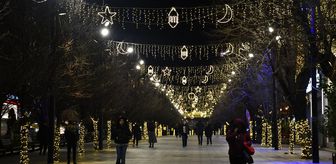 Kosova'nın başkenti Priştine ramazan vesilesiyle süslendi