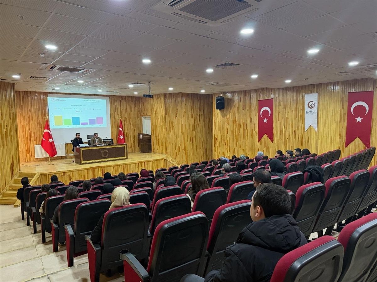 Kozluk'ta öğretmenlerle toplantı yapıldı