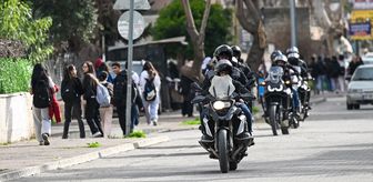 KÜÇÜK YAŞ, BÜYÜK SUÇ - Adana polisi uyuşturucuyla mücadele için okullardan tamir atölyelerine birçok alanda çalışma yapıyor