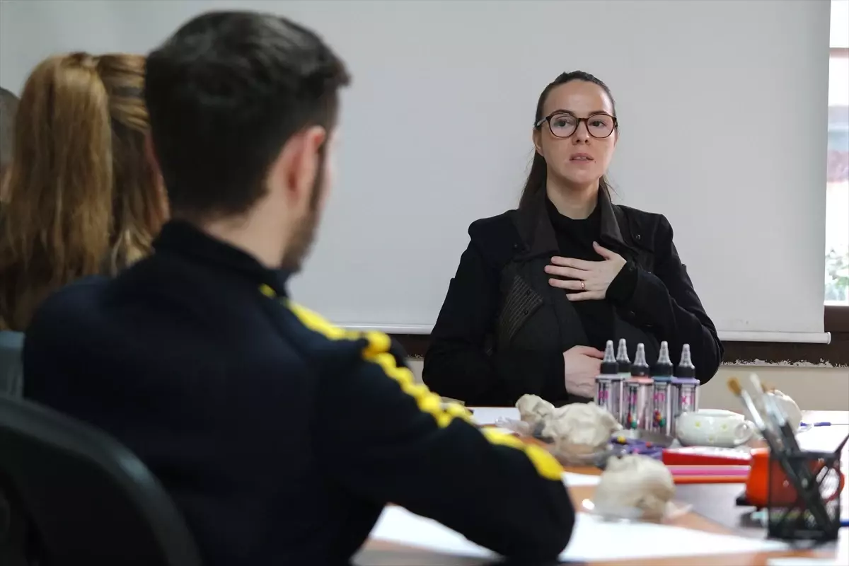 Bursa'da Suça Karışan Çocuklar İçin Sanat Terapisi Uygulamaları