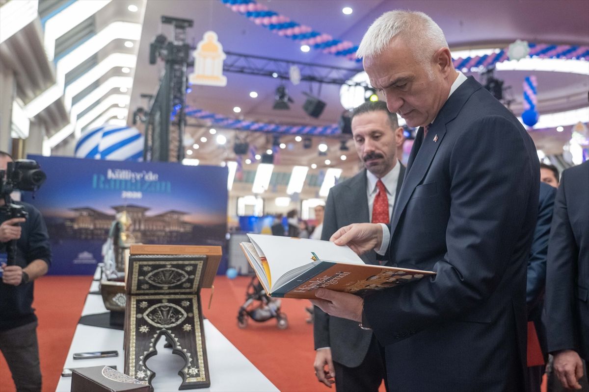 Kültür ve Turizm Bakanı Ersoy, 'Külliye'de Ramazan' etkinlik alanını ziyaret etti Açıklaması