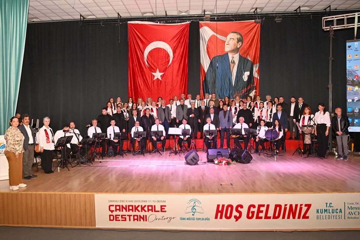 Kumluca'da "Çanakkale Destanı" oratoryosu sahnelendi