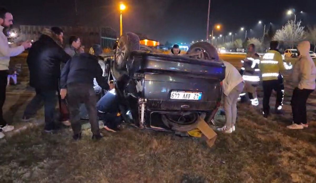 Kütahya'da iki otomobilin çarpıştığı kazada 1 kişi yaralandı