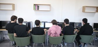 Liselilerin geliştirdiği yazılımla uzayda yapılacak deney sanal ortamda simüle edilebiliyor