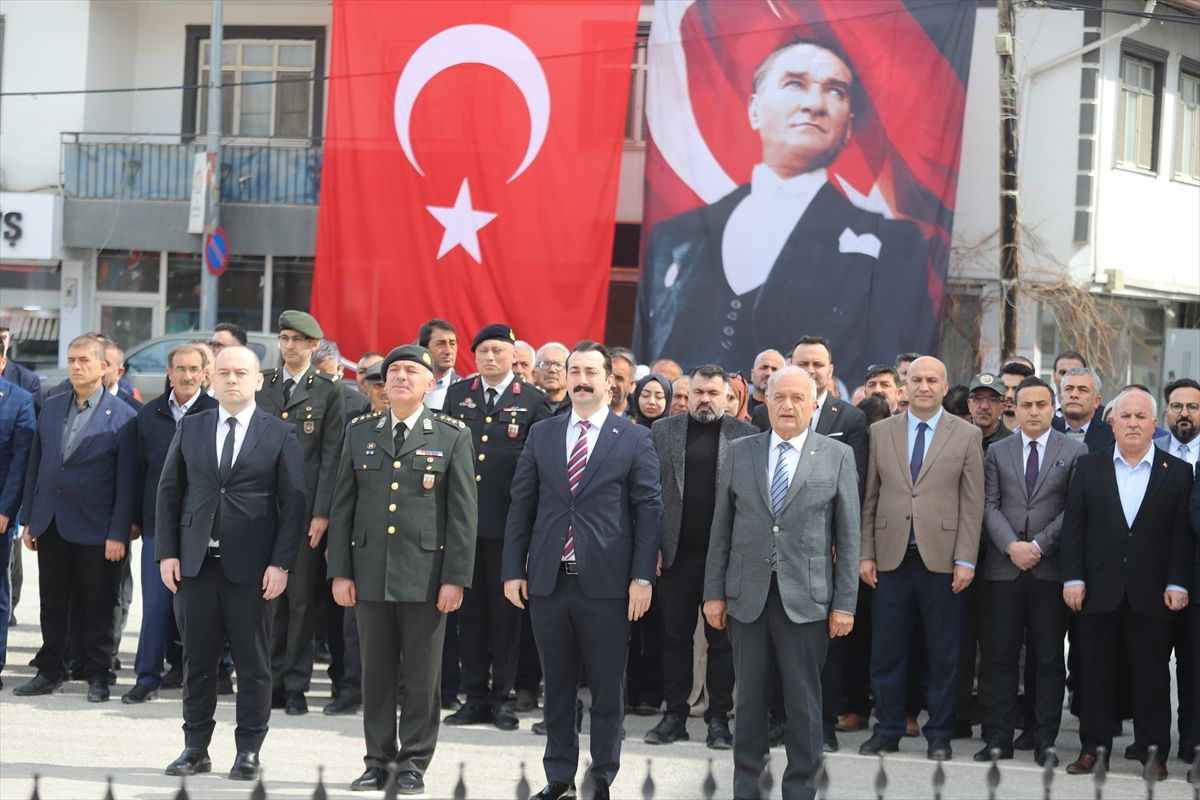Malatya'da Çanakkale Deniz Zaferi'nin 111. yılı dolayısıyla törenler düzenlendi