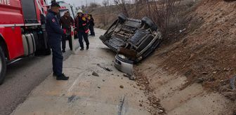 Malatya'da devrilen otomobildeki 6 kişi yaralandı