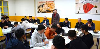 Malatya İl Milli Eğitim Müdürü Bakır, öğrencilerle sahur yaptı