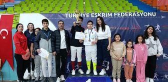 Malatyalı sporcu eskrimde altın madalya aldı