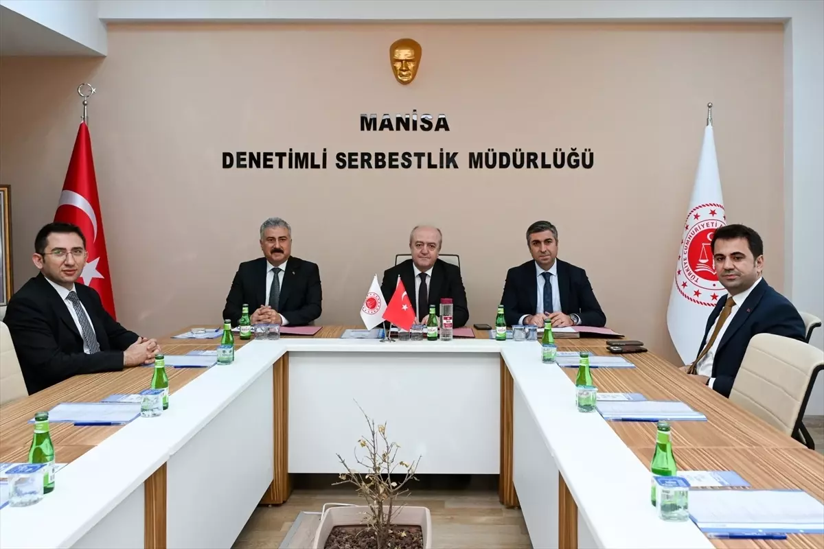 Manisa'da denetimli serbestlikte 'parmak izi' kullanılacak