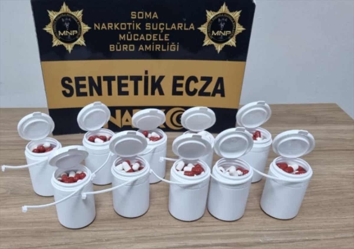 Manisa'da uyuşturucu operasyonunda yakalanan 4 şüpheli tutuklandı