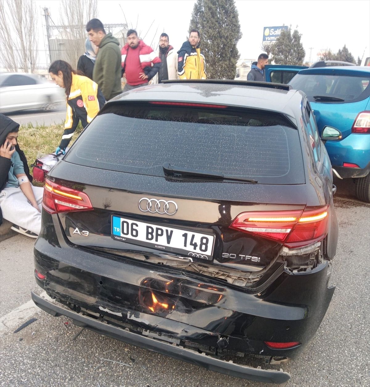 Manisa'da zincirleme trafik kazasında 7 kişi yaralandı