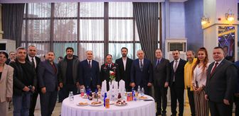 Manisa protokolü bayramlaştı