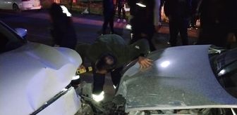 Mardin'de iki otomobilin çarpıştığı kazada 6 kişi yaralandı