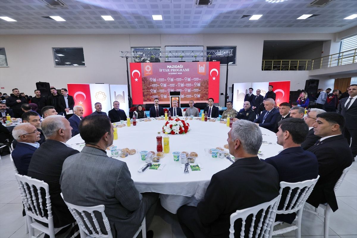 Mardin Valisi Akkoyun Mazıdağı'nda iftar programına katıldı