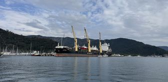 Marmaris'e kargo gemisiyle lüks motor yatlar getirildi