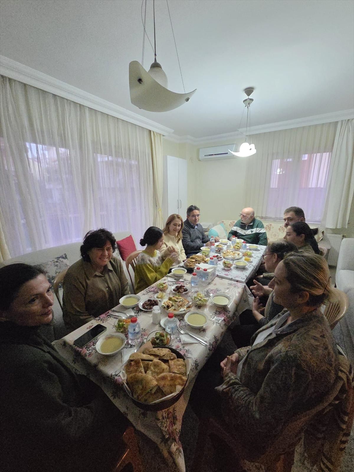 Marmaris Kaymakamı Kaya, iftar sofrasına konuk oldu