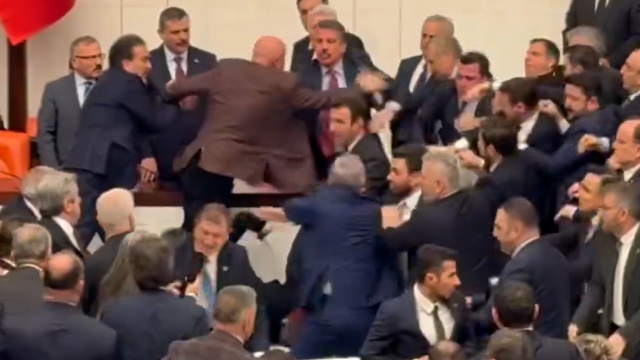 meclis te akin gurlek gerginligi kursu isgal 19558257 4315 m