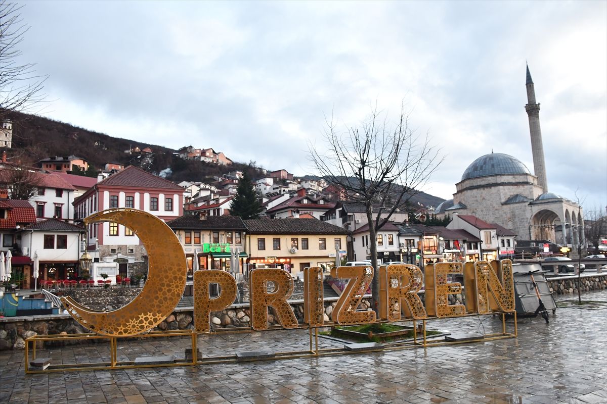 Mehmetçik, Kosova'da iftar verdi