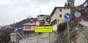 Mersin'de heyelan nedeniyle bazı evler zarar gördü