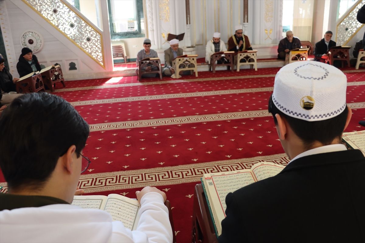 Midyat'ta mukabele geleneği sürüyor