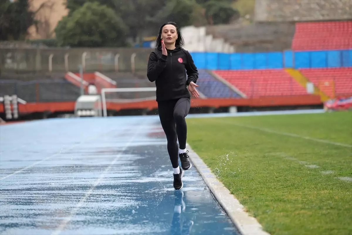 Milli atlet Melike Malkoç, Sırbistan'da madalya için koşacak