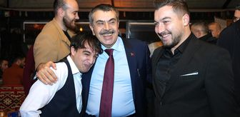 Milli Eğitim Bakanı Tekin, Erzurum'da gençlerle buluştu