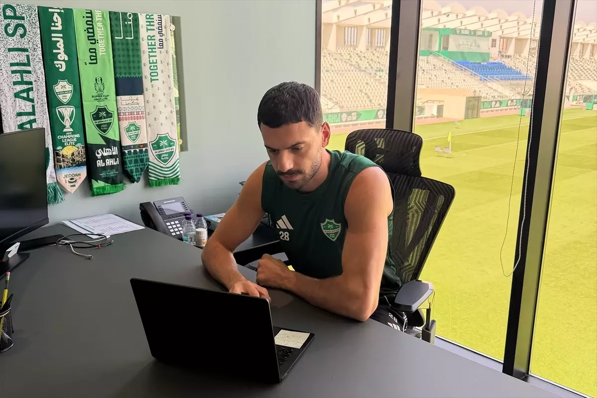 Milli futbolcu Merih Demiral, AA'nın "Yılın Kareleri" oylamasına katıldı