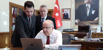 Milli Savunma Bakanı Güler, AA'nın 'Yılın Kareleri' oylamasına katıldı