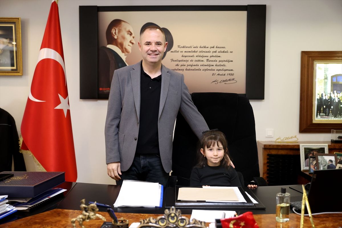 Minik Zeynep'in çevre uyarısı takdir topladı