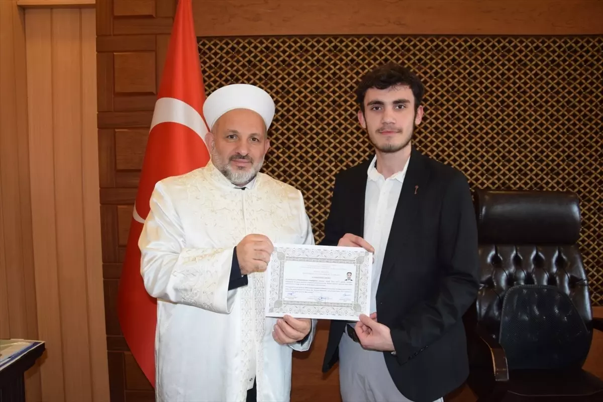 Moldovalı genç Giresun'da Müslüman oldu