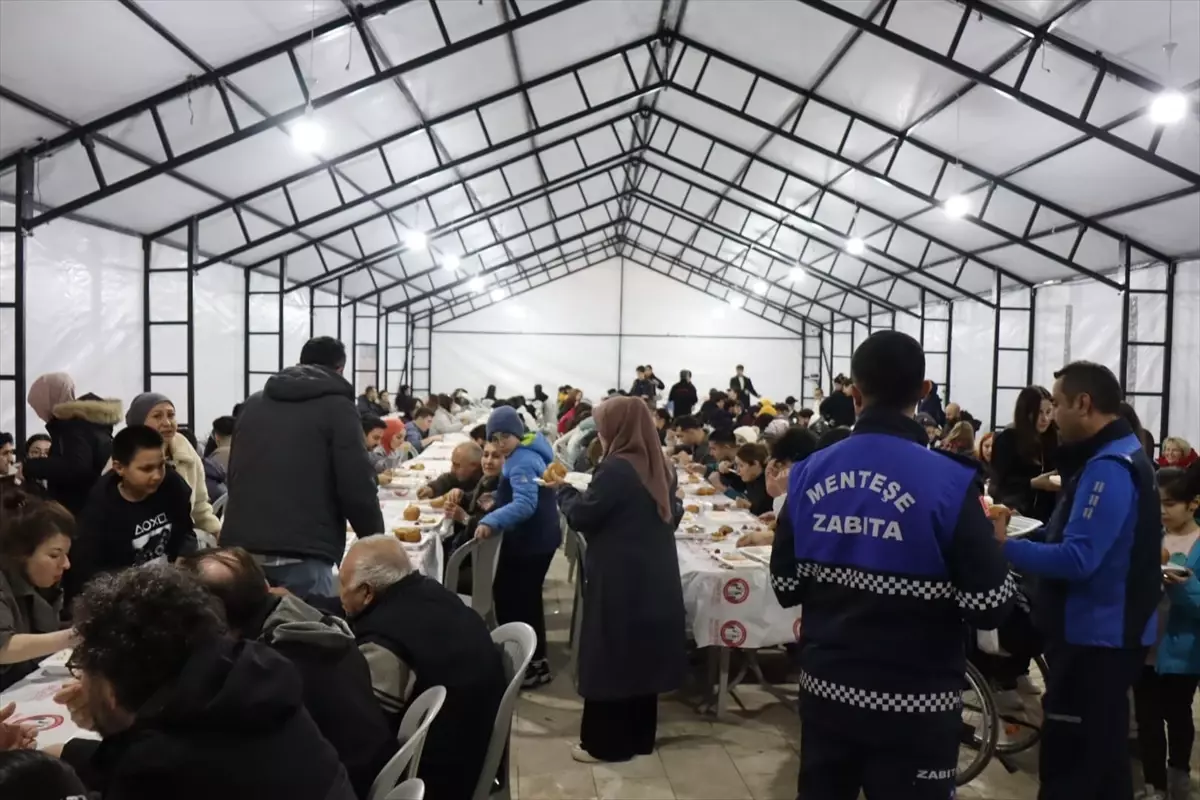 Muğla'da 2 bin kişilik iftar çadırı kuruldu