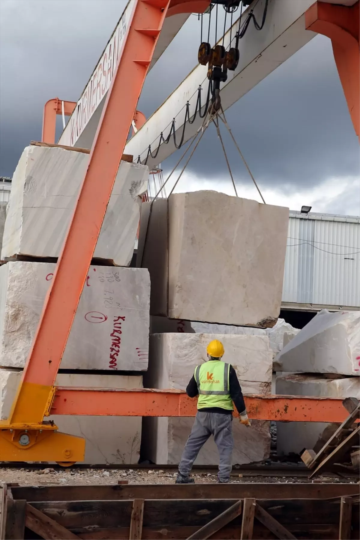 Muğla'da kurulacak mermer ihtisas OSB ülke ekonomisine ve istihdama katkı sağlayacak