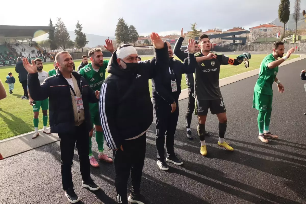 Muğlaspor Sportif Direktörü Tolga Tağ, Ameliyat Sonrası Takımını Yalnız Bırakmadı