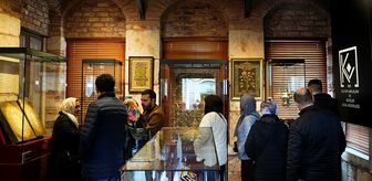 'Mukaddes Emanetler: İnanç ve Hatıra' sergisi, bugün gece yarısına kadar açık olacak