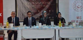 Muş'ta 'Aile ve Gençlik Fonu'ndan yararlanan çiftler iftar programında buluştu