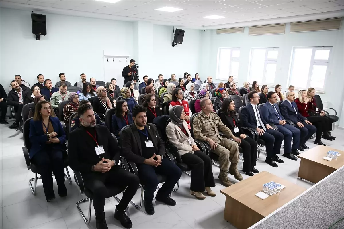 Muş'ta "Kadına Yönelik Şiddetle Mücadele İl Eylem Planı Çalıştayı" yapıldı
